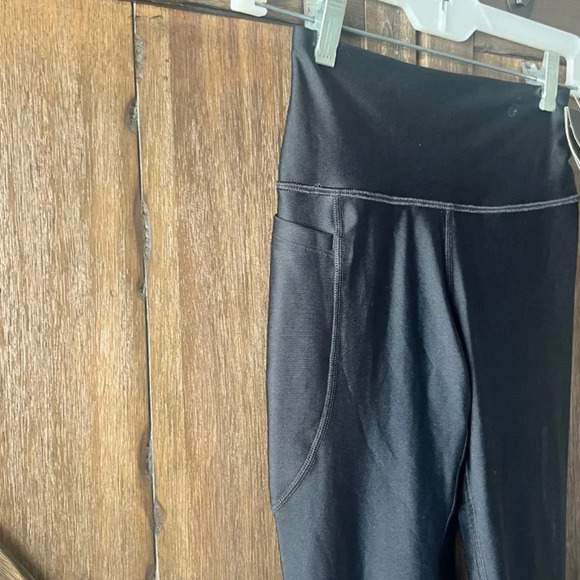 Under Armour HeatGear® No-Slip Waistband Ankle Leggings Size XS NWT - Picture 8 of 9